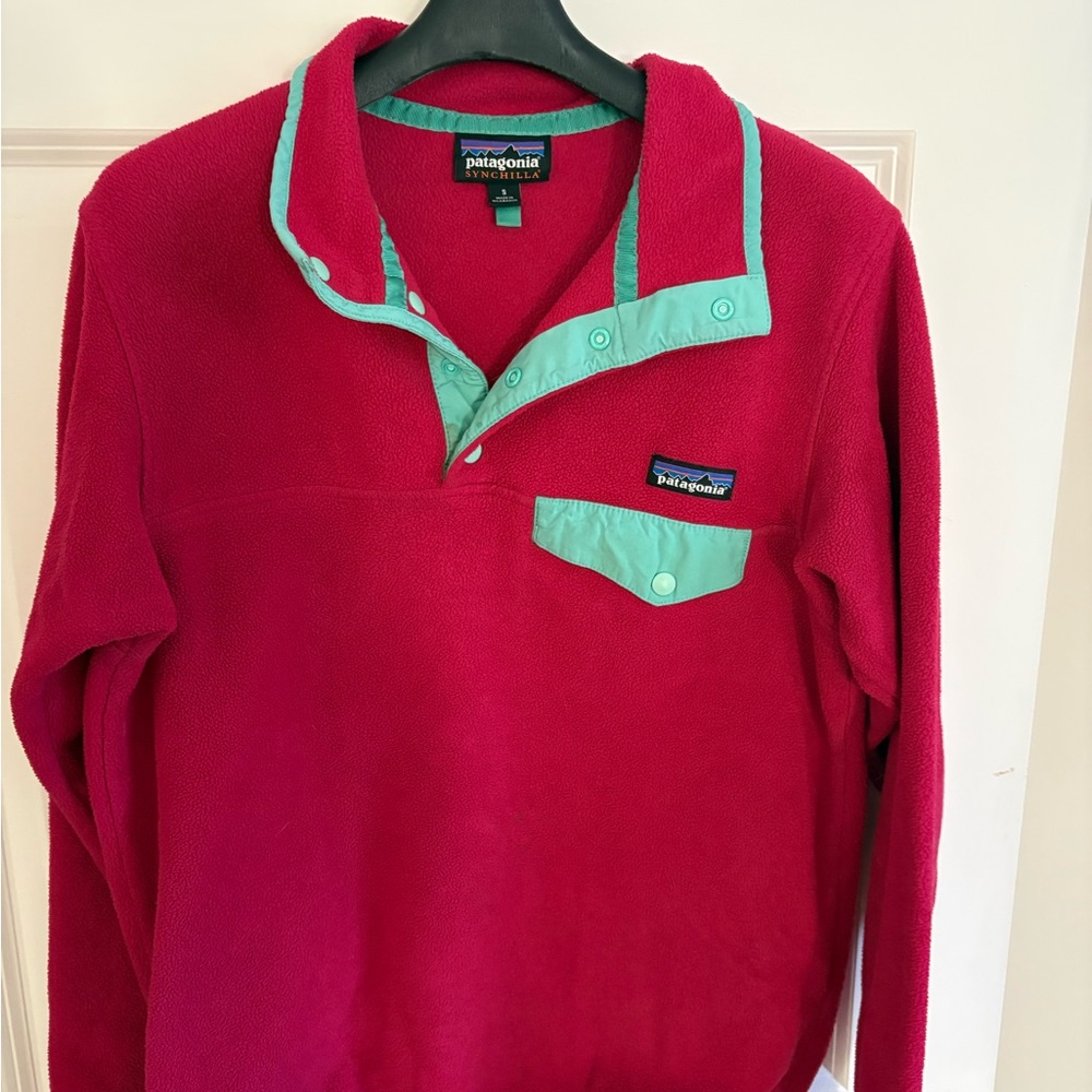Patagonia Synchilla - Red and Teal